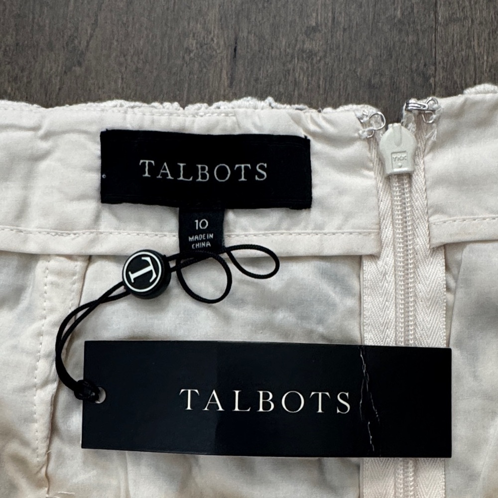 NWT Talbots Cream Lace Pencil Skirt - Picture 2 of 6